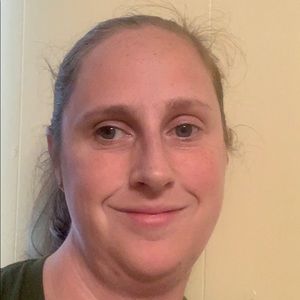 Meet your Posher, Cynthia